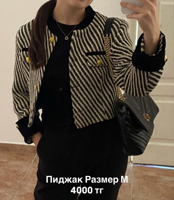 Разгрузка гардероба. Пиджаки, юбка, корсет, куртка