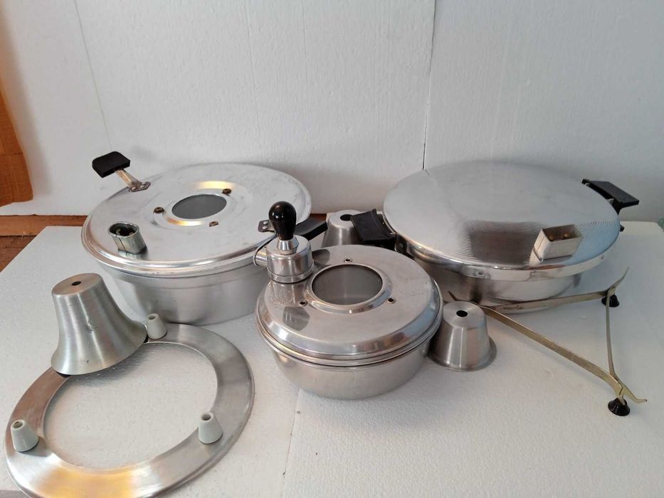 Електрически тенджери,българскиНови и втора от соца.