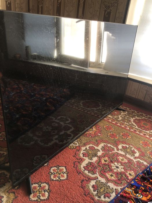 43 televizor sotiladi JVC yangi smart