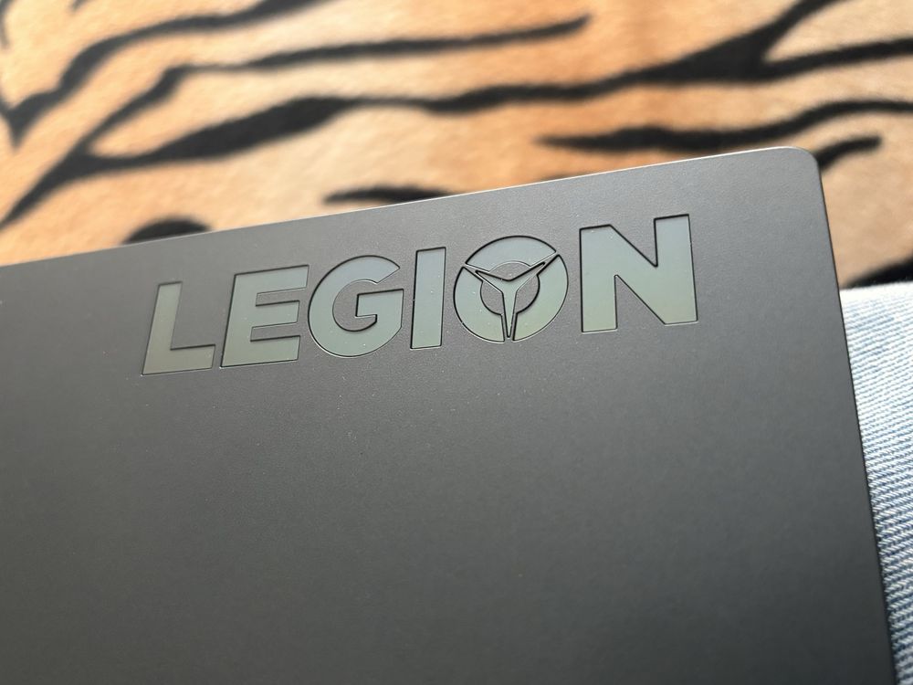 Lenovo legion 5  RTX3050 ,  165 hz