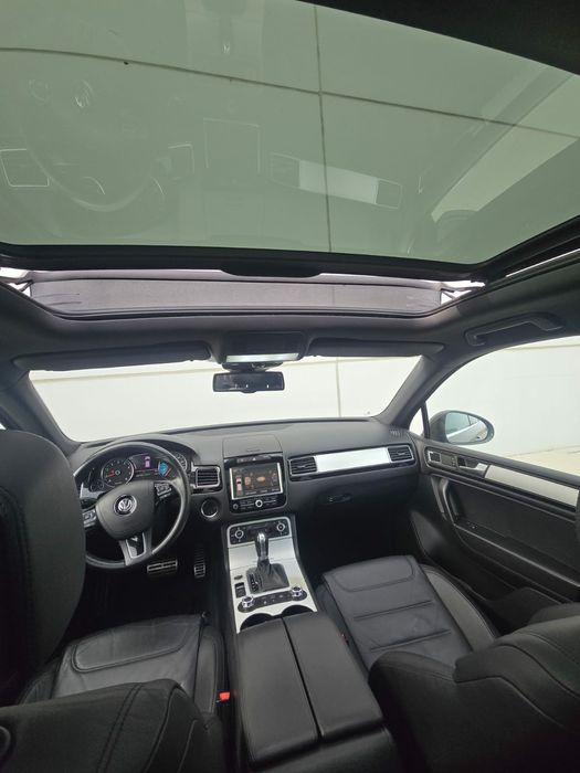 Volkswagen Touareg Hybrid fulloption piele țeapă navi camere xenon