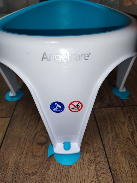 ANGELCARE Мека седалка за баня 6+ мес. Синя
