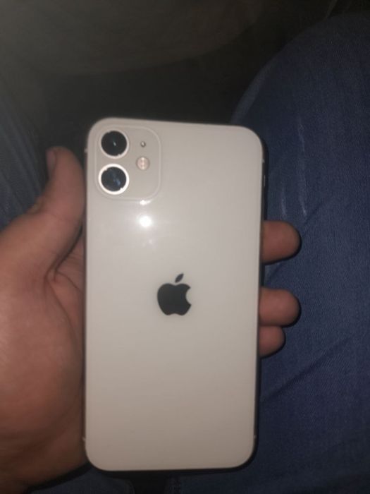 IPhone 11 йомкист 83%