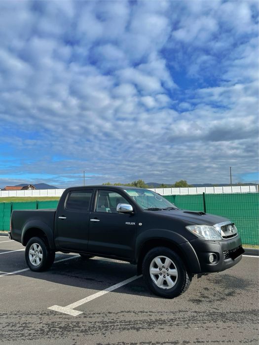 Toyota Hilux 3.0 D-4D Automată