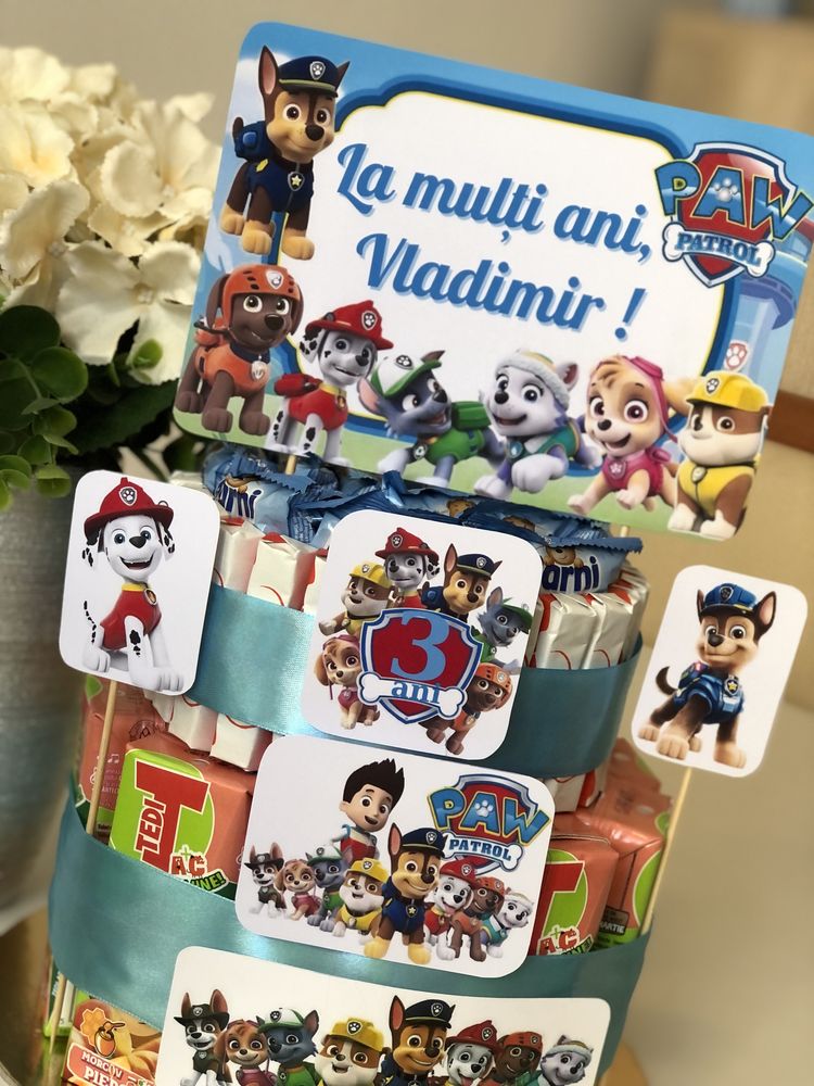 Tort din dulciuri ambalate, Barbie, Minecraft, Patrula Catelusilor