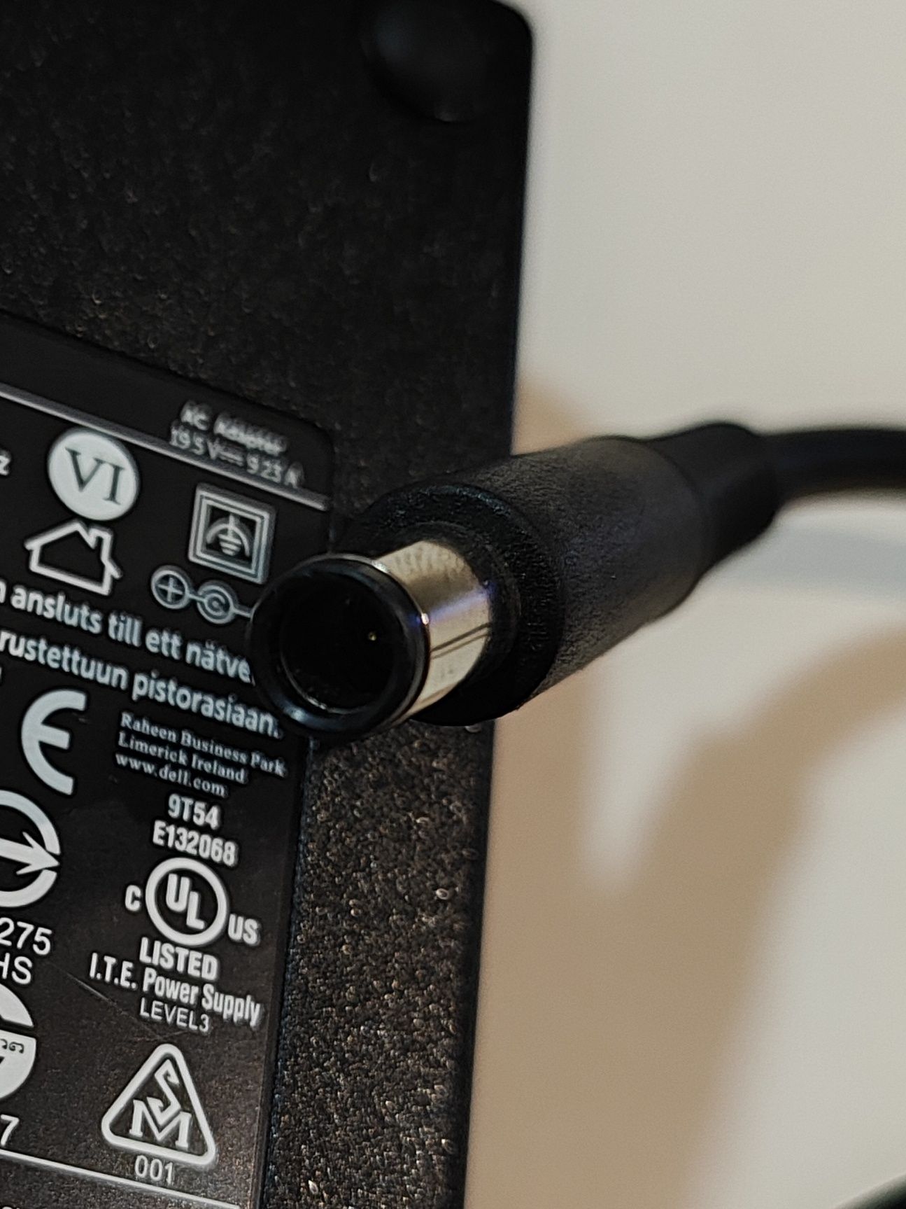 Оригинално зарядно DELL 19.5V / 9.23A / 180W