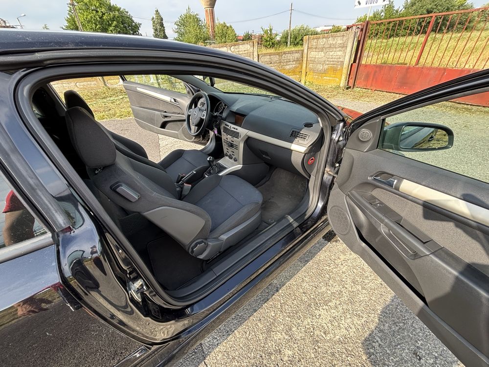 Vand opel astra GTC