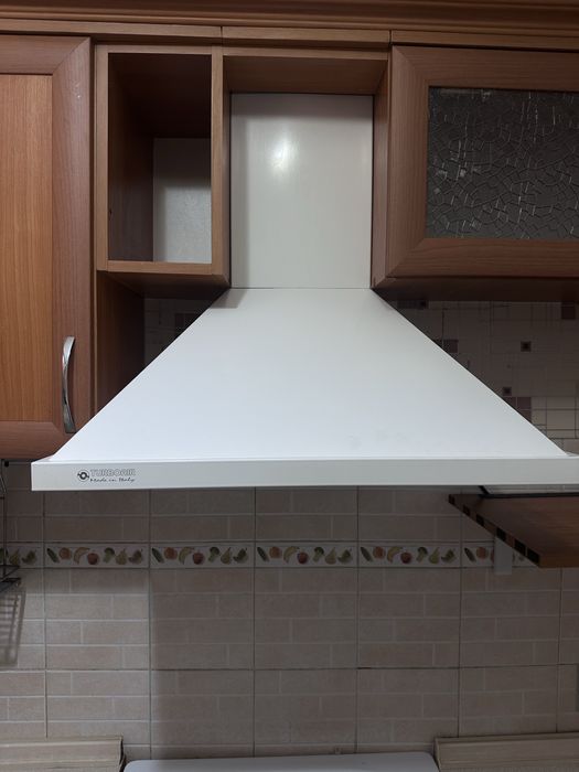 Продам вытяжку и газ плиту