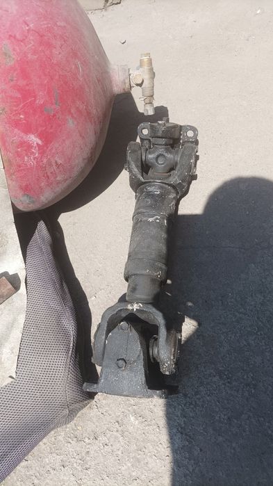 Кардан сотилади зил ёки камаз булса керак!