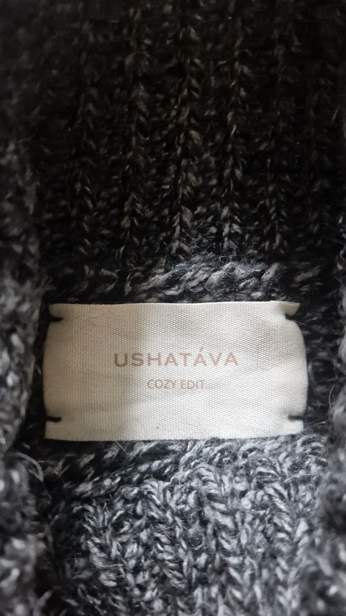 Стильный свитер Ushatava