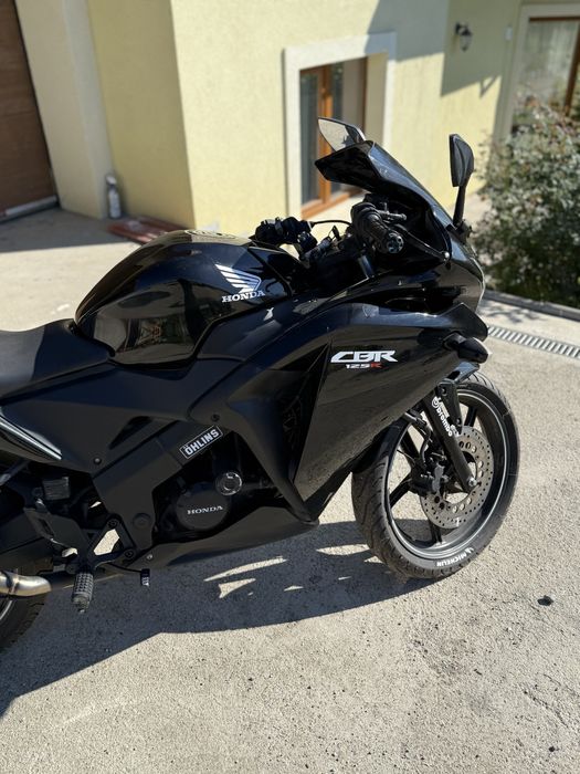 Honda cbr 125r 24.000 km a1 16 ani