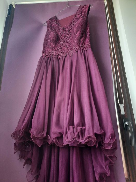 Vand Rochie eleganta noua fara eticheta