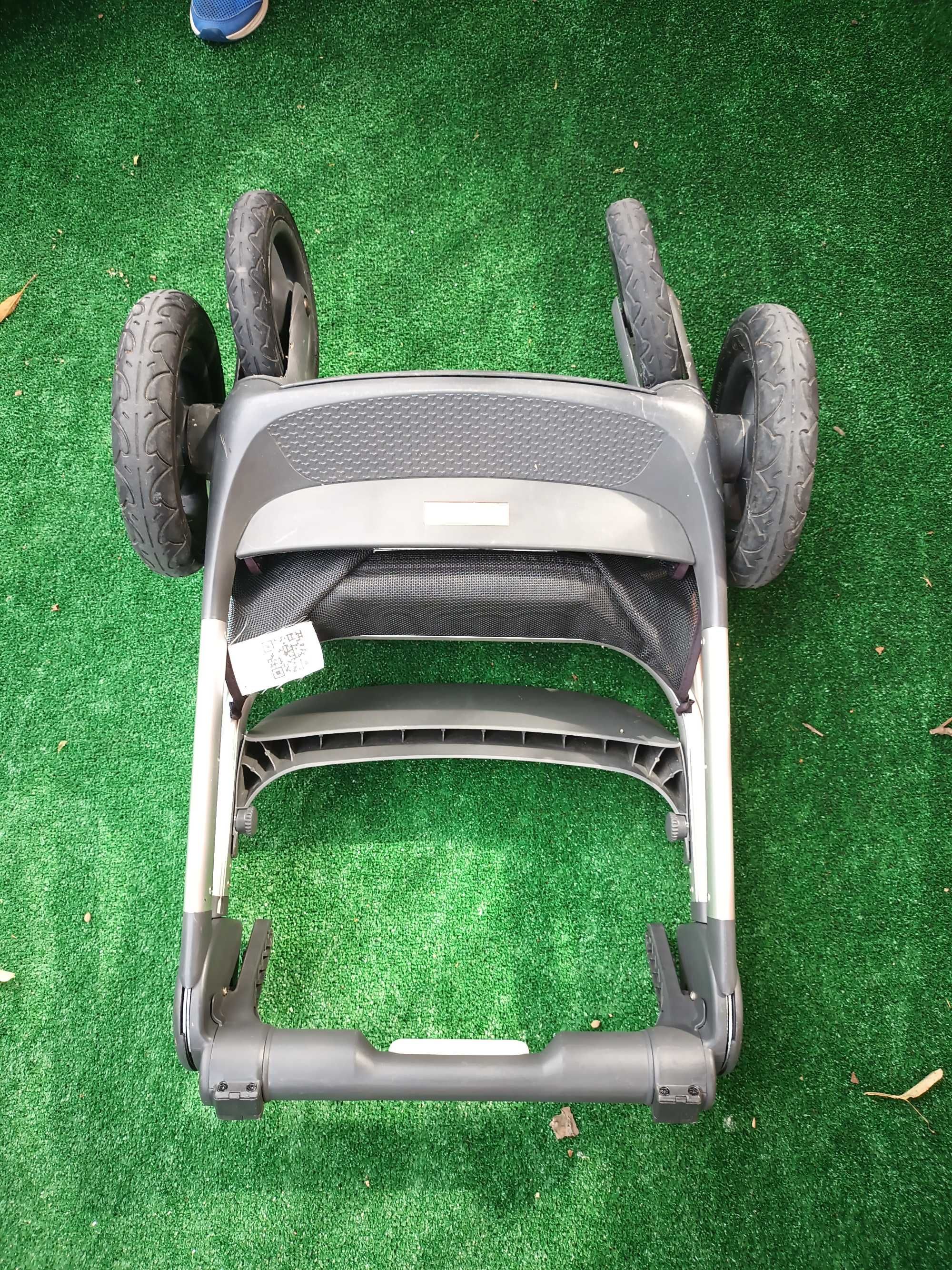 Бебешка количка Stokke