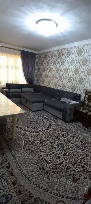 Срочно сдаётся 3х ком квартира в чирчике 3 мкн 4 этаж в доль дороги