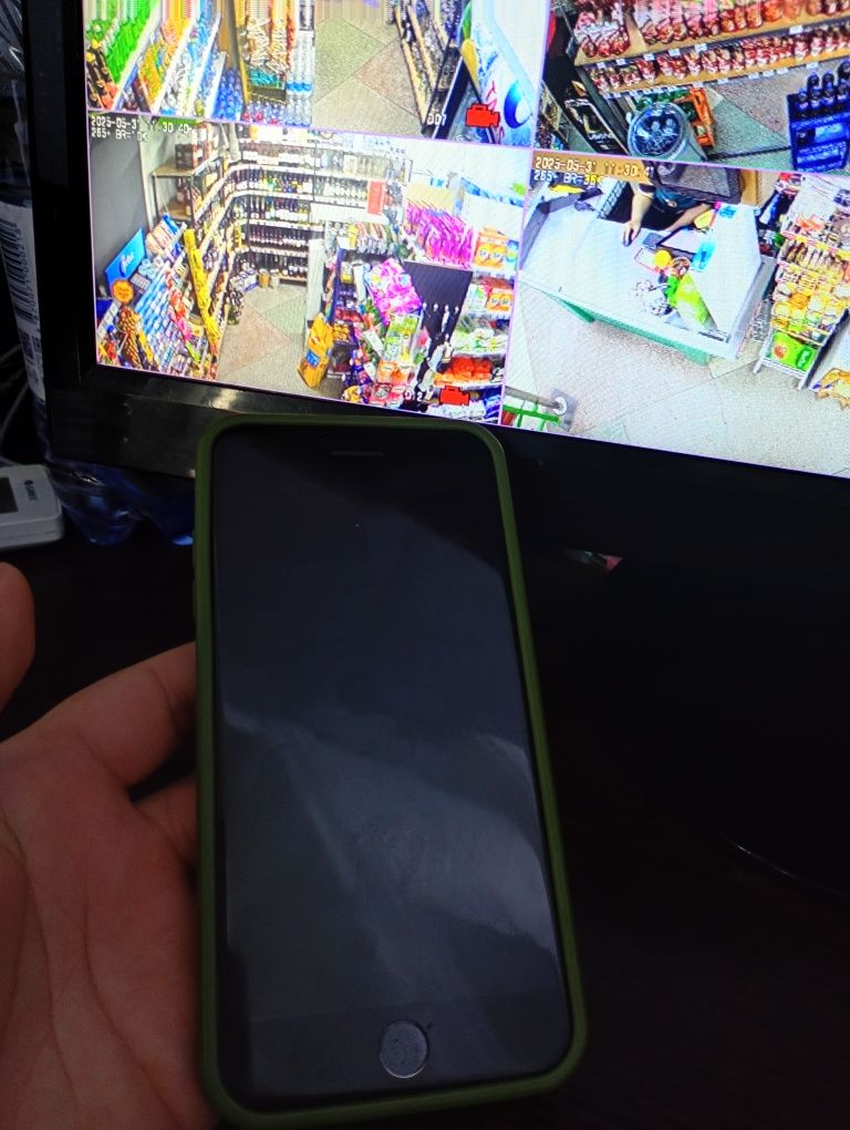 iPhone 8 plus 64g