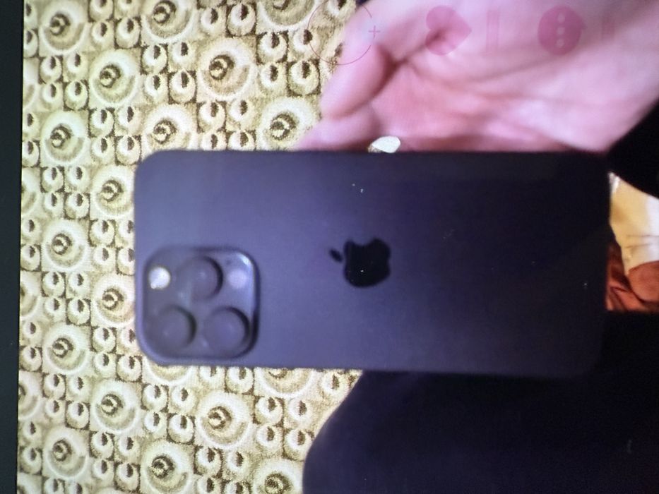 Обменяю айфон 16 про макс 256 гб 90% зарядки БЕЗ FACE ID