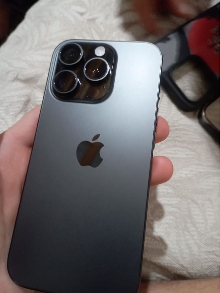 продается iPhone 16 pro
