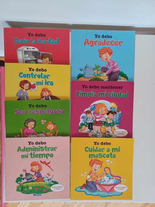 Продавам книги на испански.