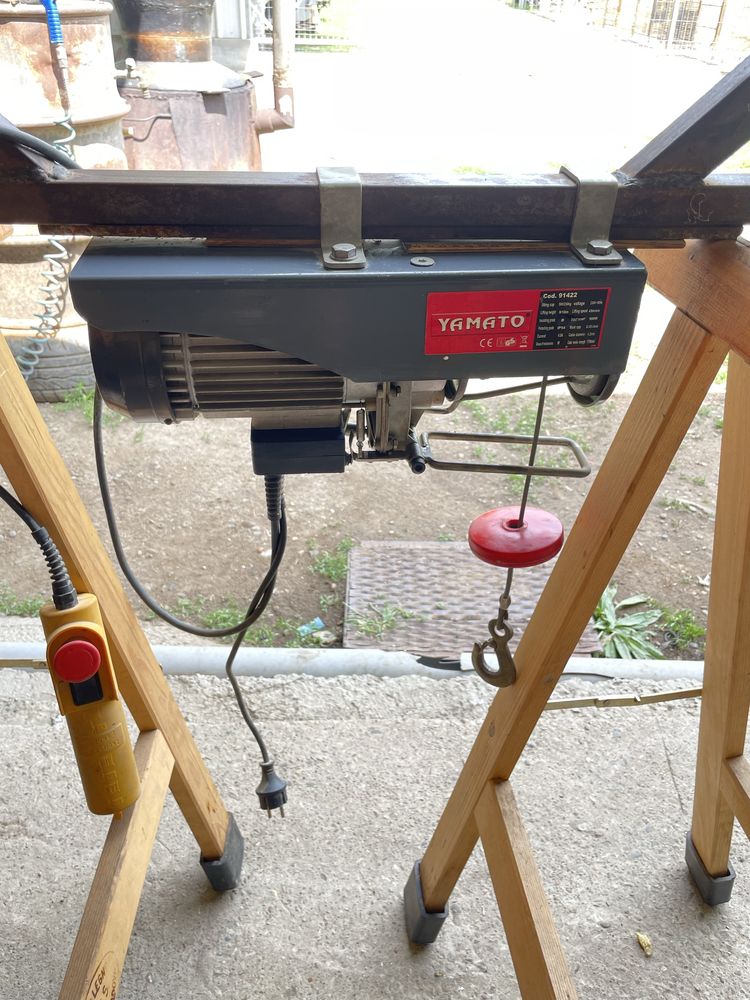 Palan electric Yamato 500 cu suport metalic inclus, 900W