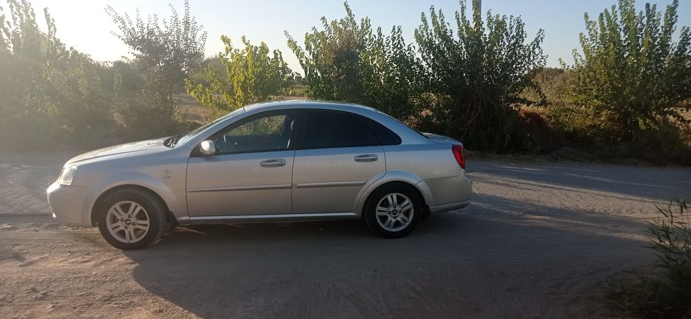 Лассет сотилади 1.8