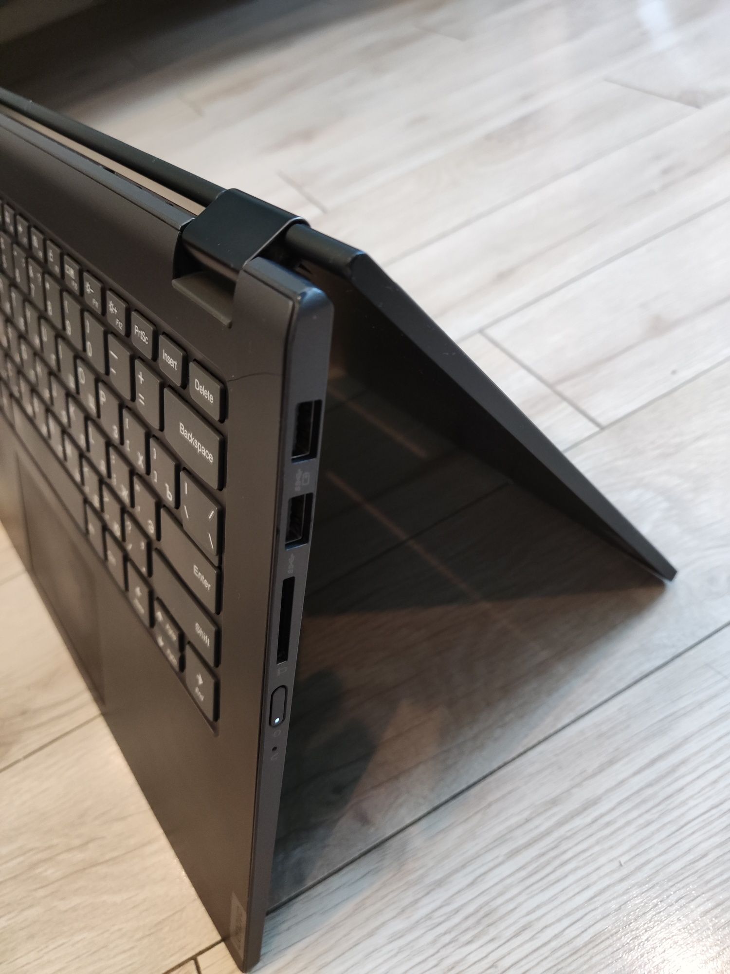 Ноутбук трансформер Lenovo IdeaPad c340-api