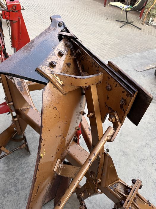 Plug Goizin Huard Kuhn France 3 brazde ca Nou  .piese utilaje