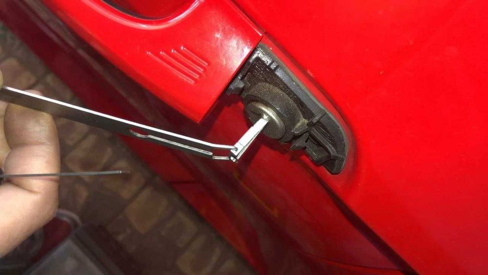 Открыть автомобиль срочно \ Есік ашу \ Вскрытие любых замков