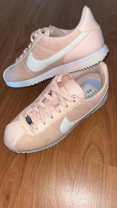 Adidași Nike stare buna