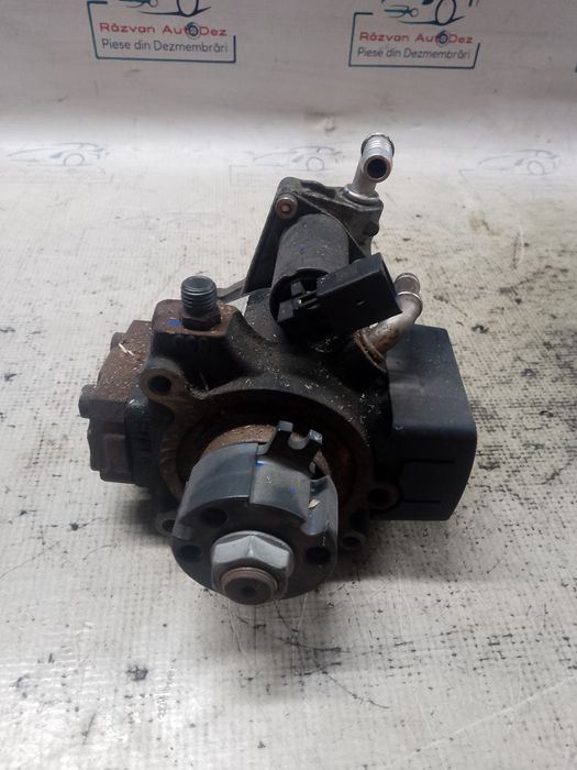 pompa injectie volkswagen passat b7 1.6 2011