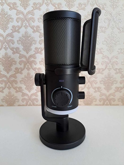 Продам микрофон Fifine AmpliGame AM6
