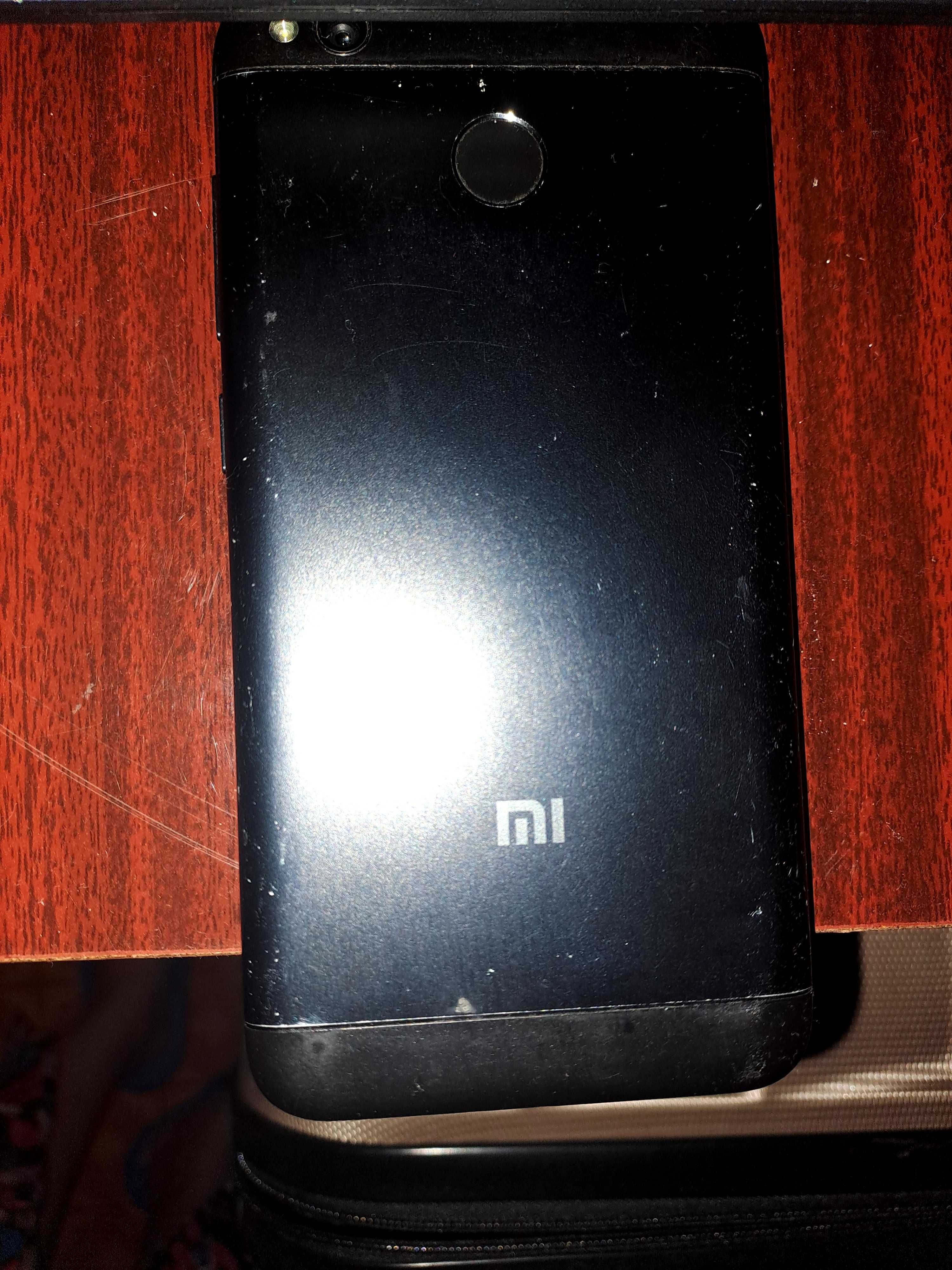Redmi 4X б/у 2-х сим с наушниками