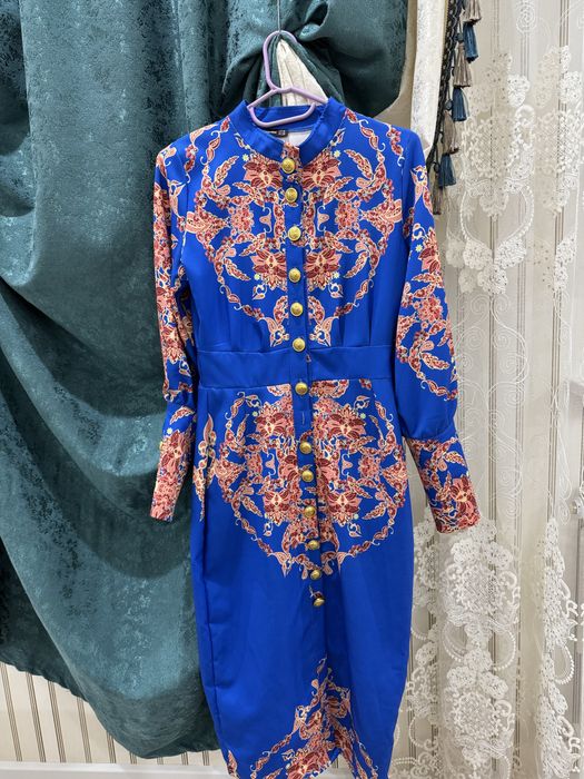 Продам платья вечерние