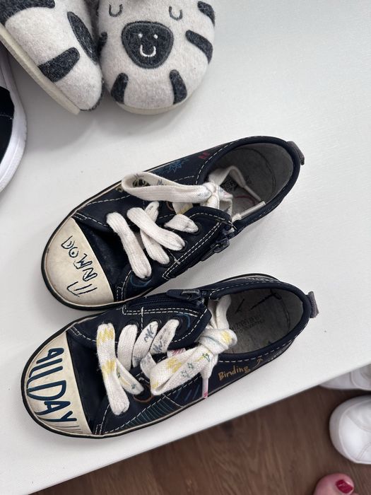 Tenisi Zara, model cu grafitti, marime 25,