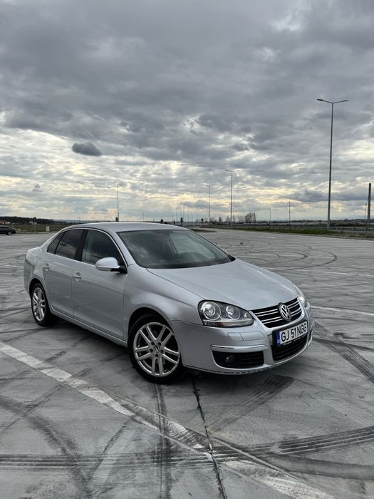 VW Jetta 2.0 tfsi dsg