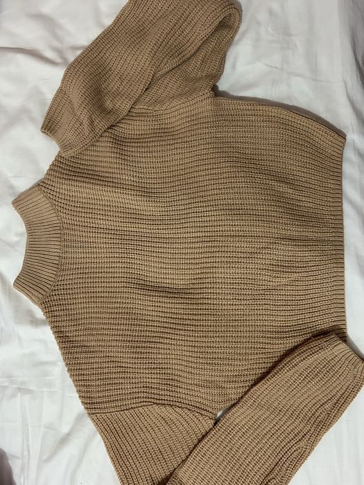 бежов къс пуловер на H&M