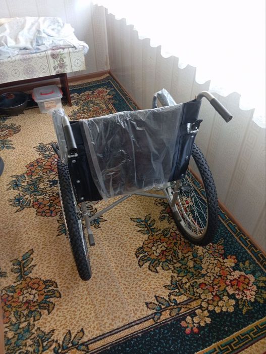 Инвалидное кресло