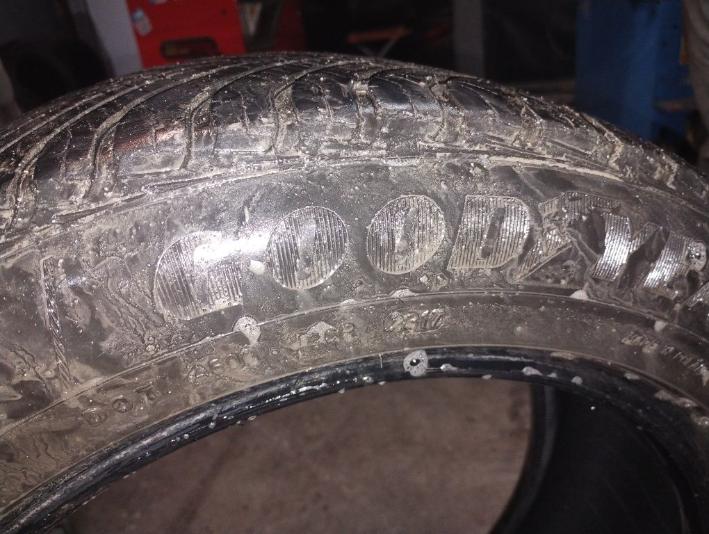 225 55 17 Goodyear Vector 4Seasons Gen-2 Всесезонни