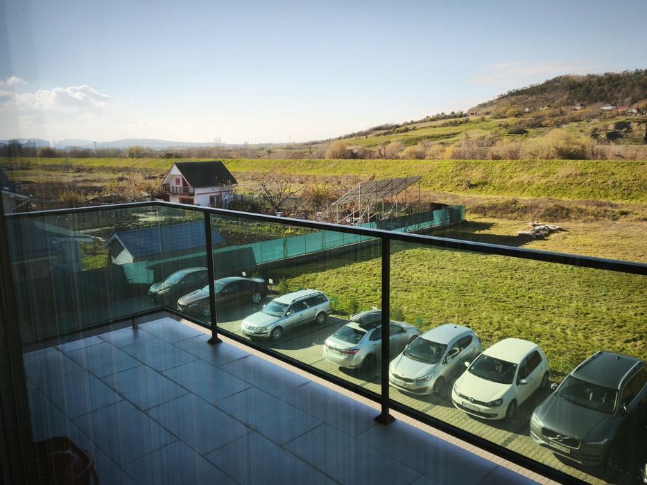 Apartament cu doua camere: de inchiriat