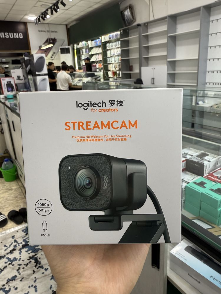 Logitech StreamCam транслирует и записывает