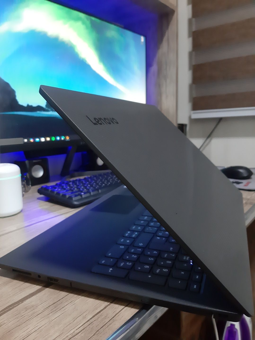 Notebook kampyutr LENOVO inter core i3