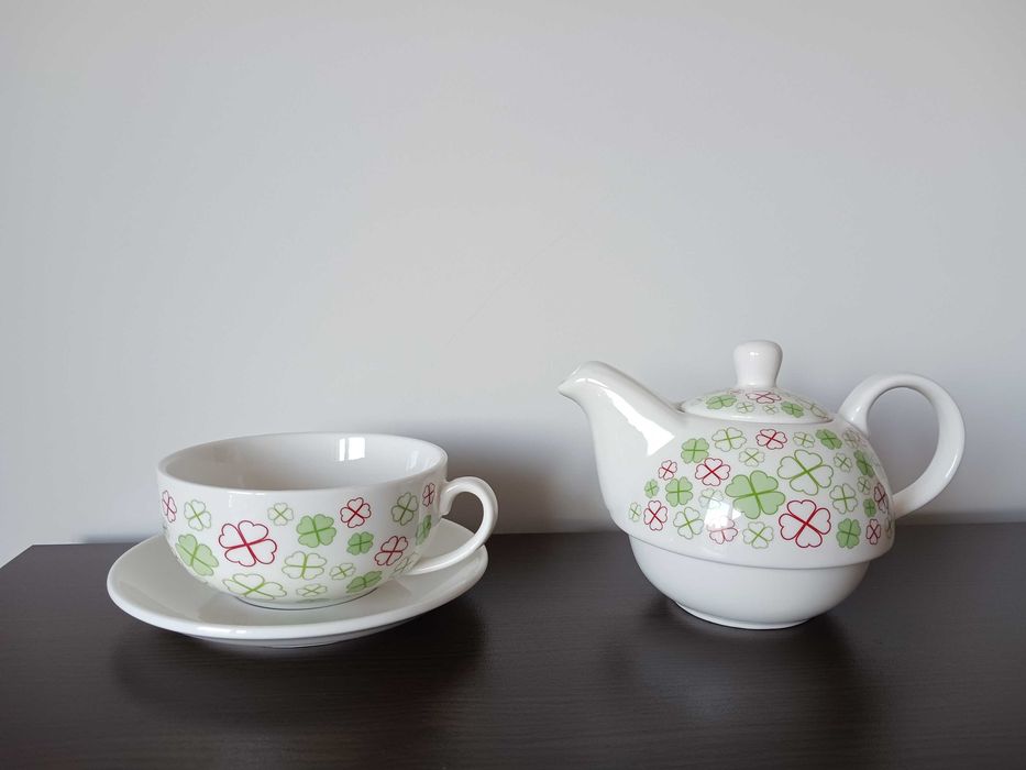 Чайник с чаша в едно