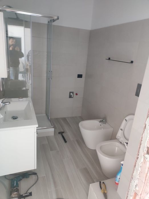 Efectuez lucrări construcții interioare și exterioare