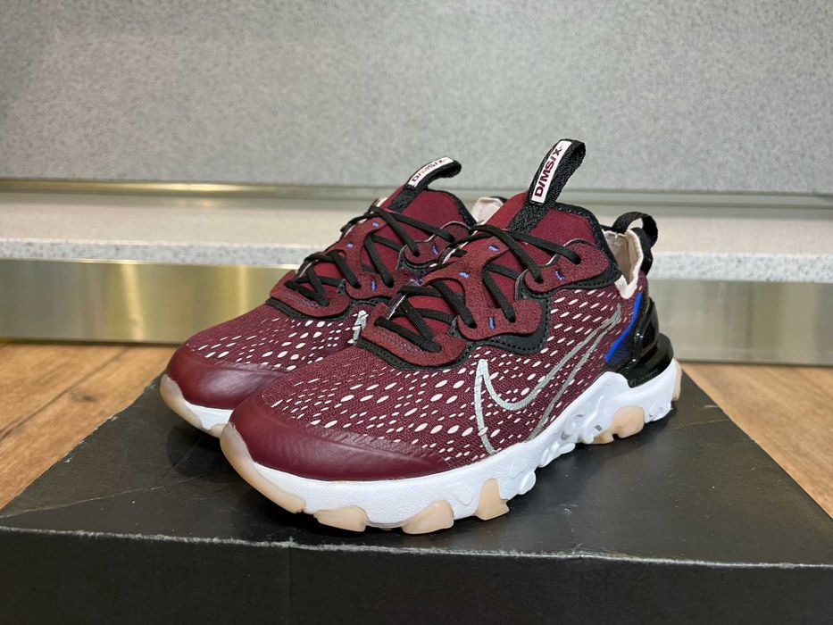 ОРИГИНАЛНИ *** Nike React Vision /Dark Beetroot/Metallic Silver