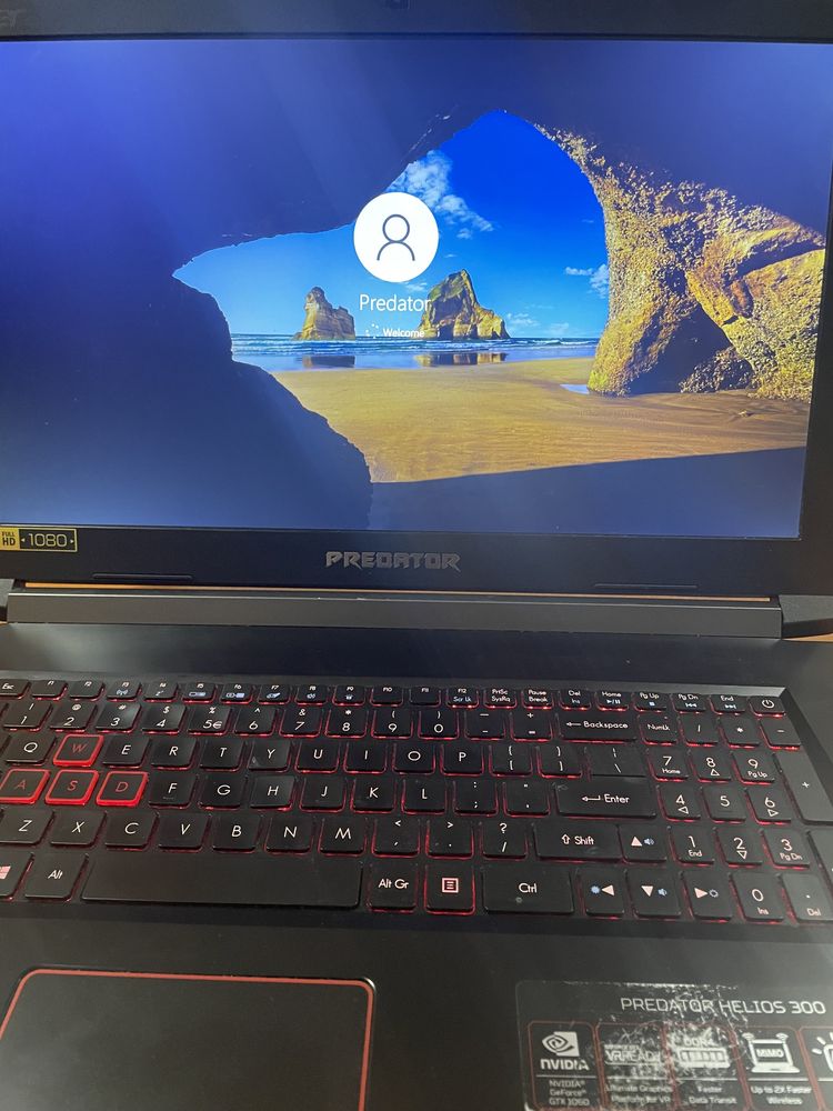 Laptop Acer Predator helios 300