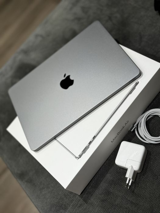 Лаптоп Apple MacBook Air 13