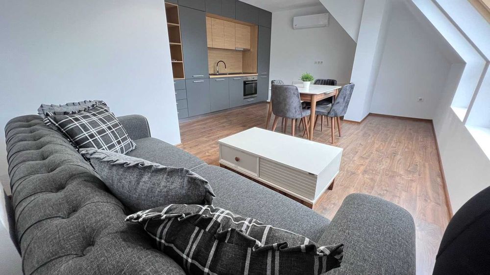 Дава се под наем Тристаен апартамент в Варна, Левски - 75 кв.м за 816 € - Снимка #2