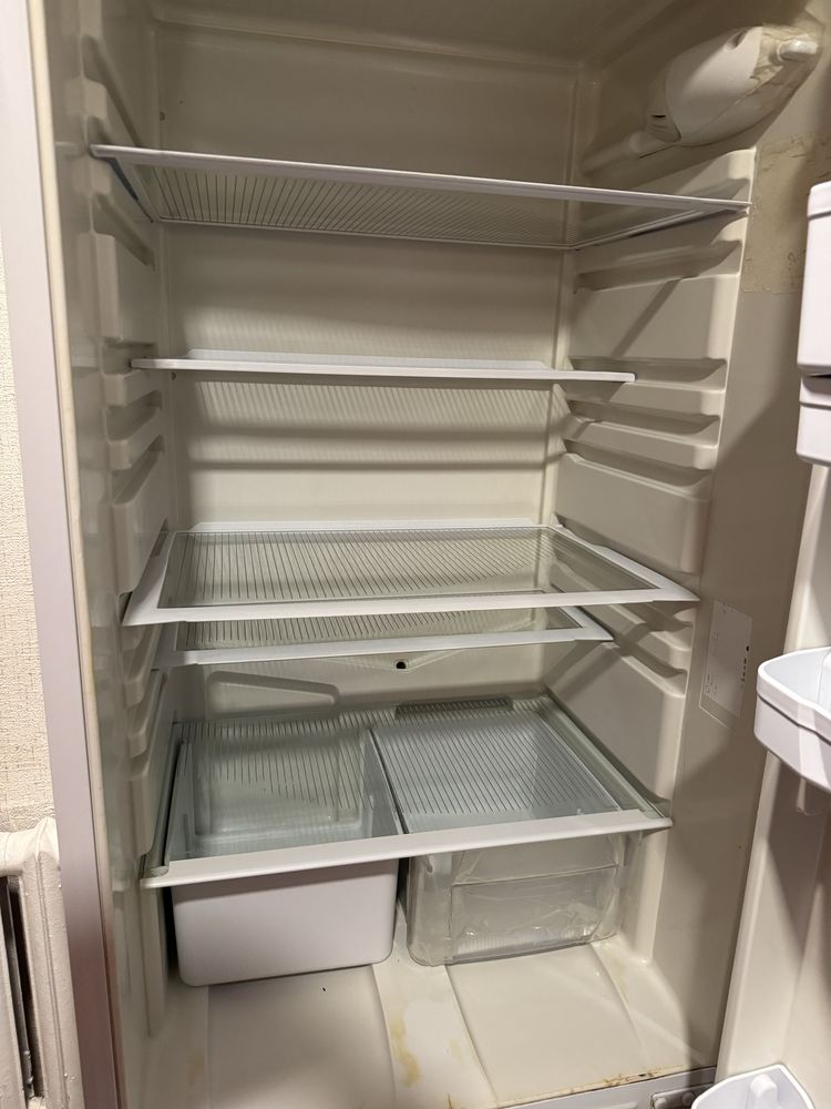 Холодильник INDESIT