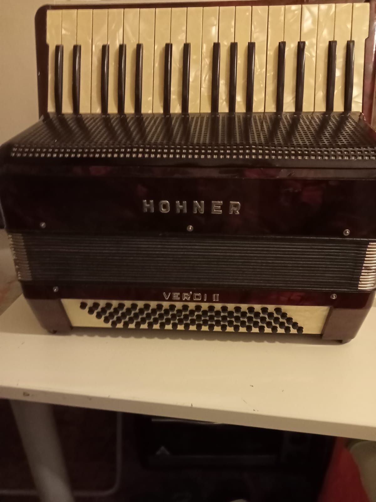 Hohner 80 bași neacordat 3000 lei negociabil
