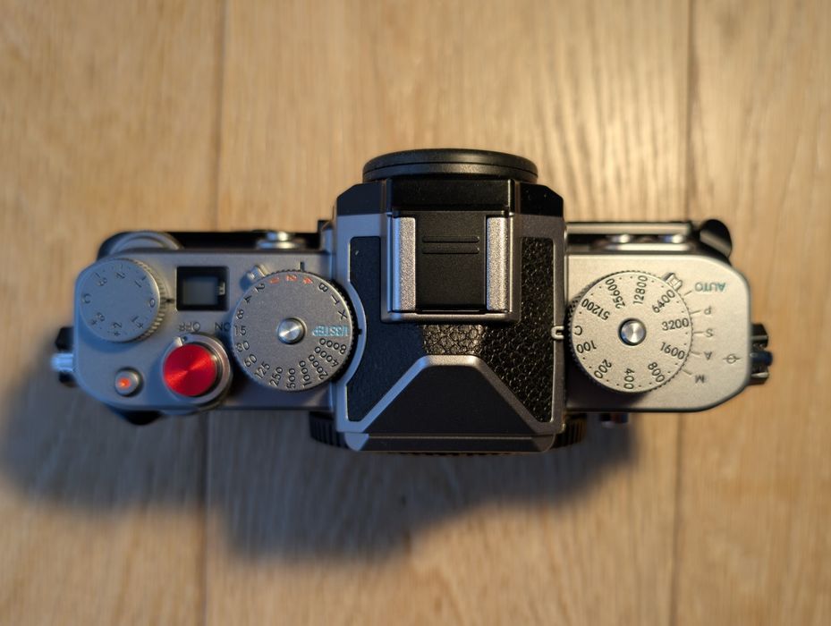 Camera foto mirrorless Nikon Zf cu garantie