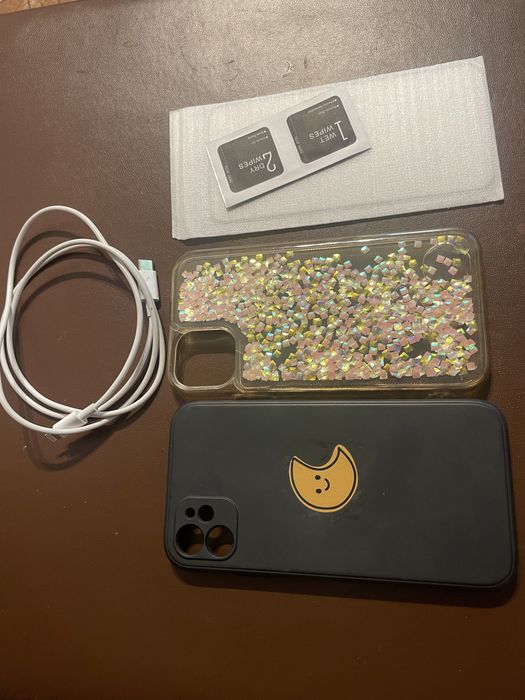 Iphone 11 64 gb червен red